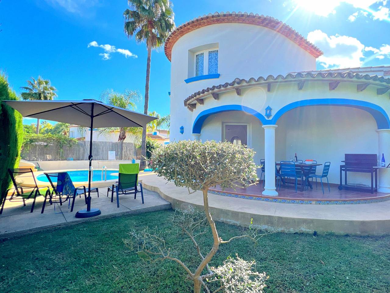 Denia: Villa élégante avec piscine privée à 400m de la plage, pour 6 personnes in El Palmar, Costa Blanca