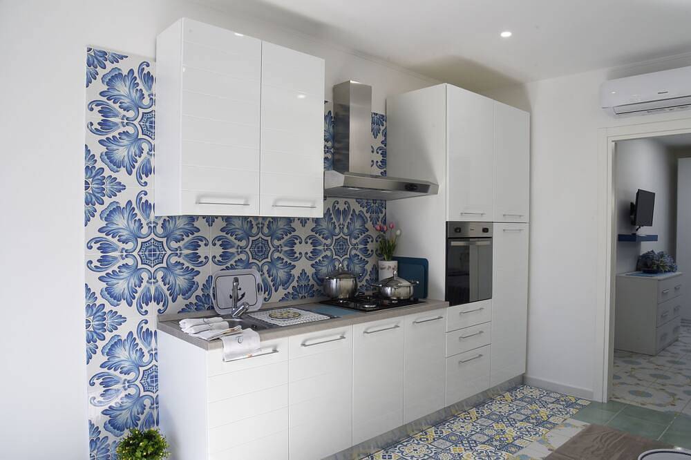 Appartamento intero, Casa vacanze Lalaura di Paestum, appartamento arredato a pochi passi dal mare in Cilento Coast