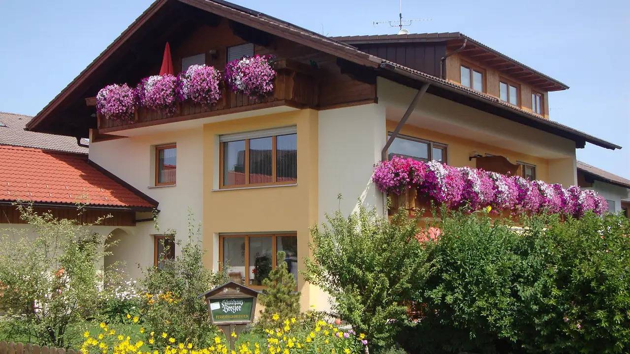 Ganze Ferienwohnung, Ferienwohnung für 2 Personen (45 m²) in Hopferau in Hopferau, Bayerisch Schwaben