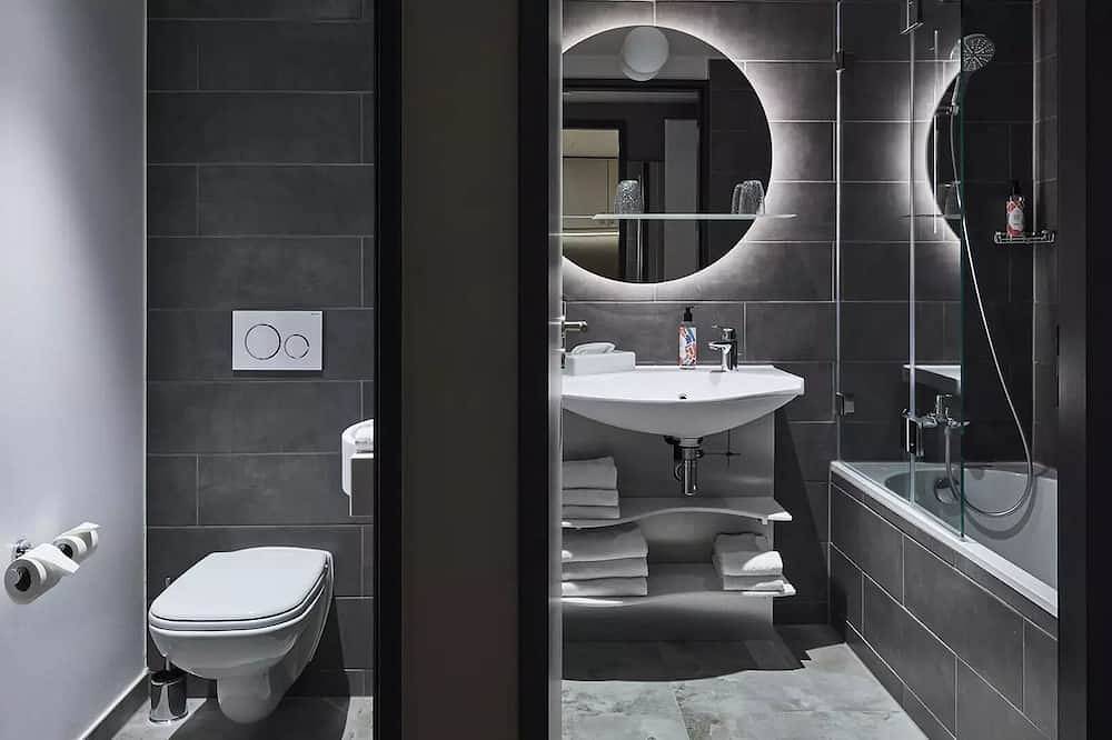 Ganze Wohnung, Apartment 4 people - 1 bedroom in Weststadt (Heidelberg), Heidelberg