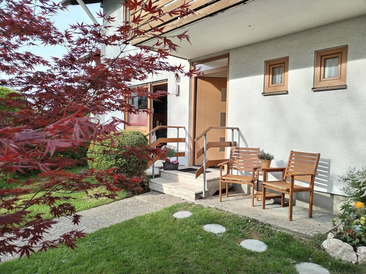 Ganze Ferienwohnung, Ferienwohnung am Gänsbach - Ferienwohnung 40m² mit Terrasse, bis 3 Personen, separates Schlafzimmer in Grassau, Chiemsee