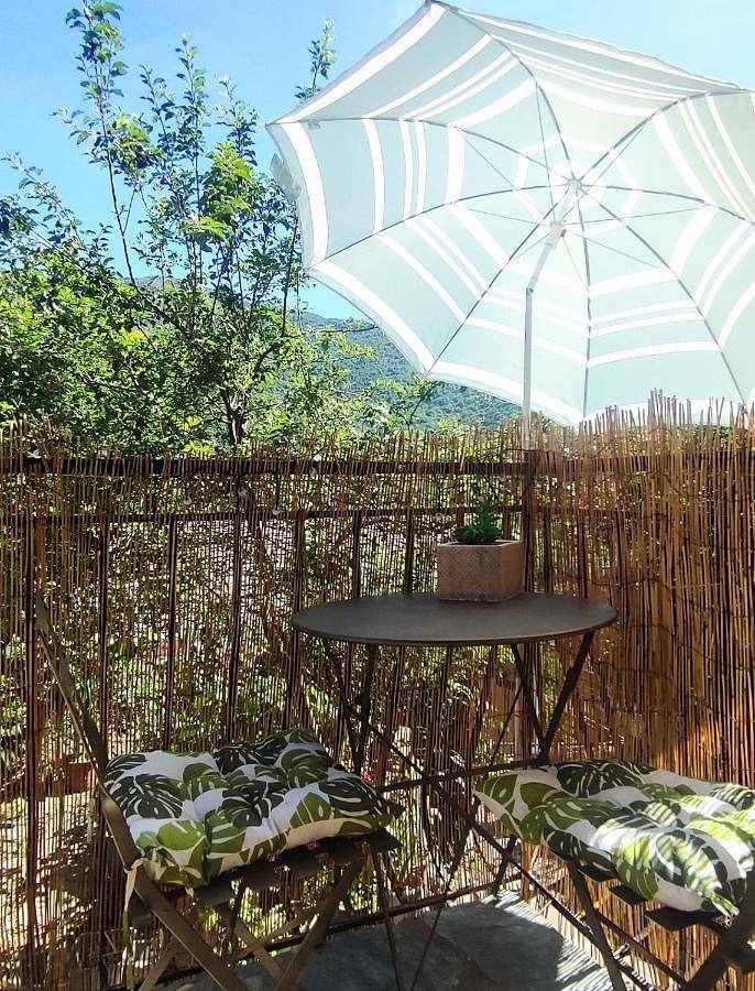 Gîte pour 3 personnes, avec balcon et vue dans Prunelli-di-Casacconi