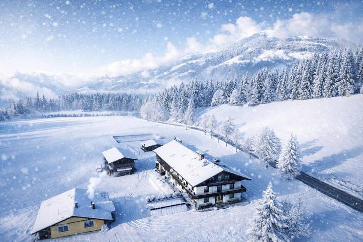 Hostel für 4 Personen, mit Terrasse und Garten in Westendorf (Tirol)