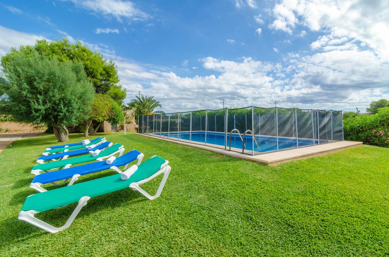 Torre Marina (Alga Marina) in Es Trenc, Campos