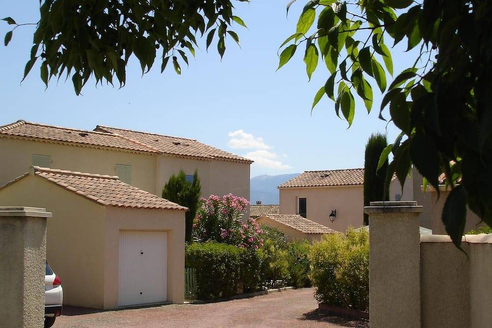 Angenehme und komfortable Haus in einer Wohnanlage mit Pool. in Vaison-la-Romaine, Parc naturel régional du Mont-Ventoux
