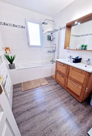 Gîte pour 6 personnes, avec terrasse à Moussy-le-Neuf