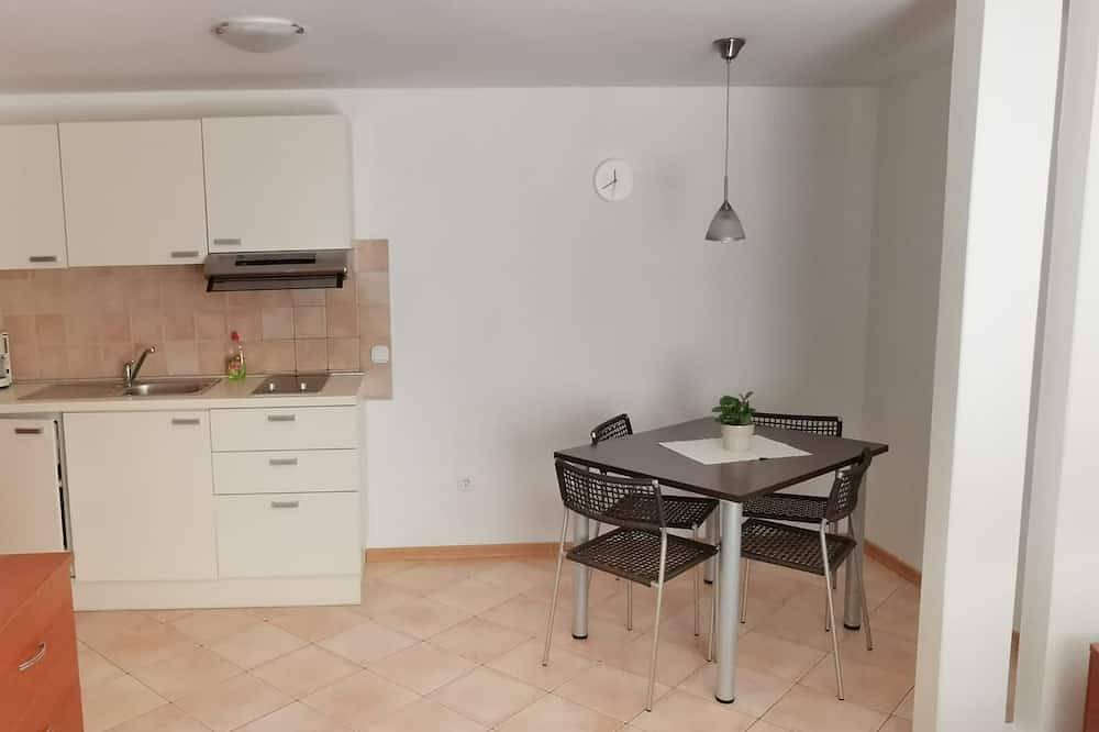 Ganze Wohnung, Studio Appartement mit Klima Cres in Cres Stadt, Cres