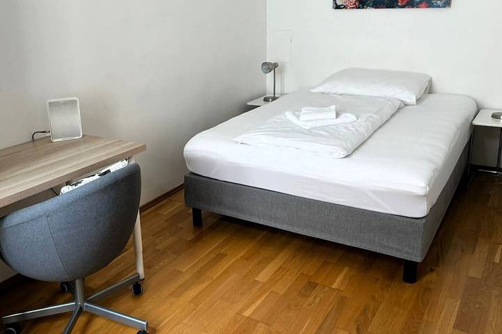 Ganze Wohnung, Helle Wohnung direkt am Augarten in Brigittenau, Wien