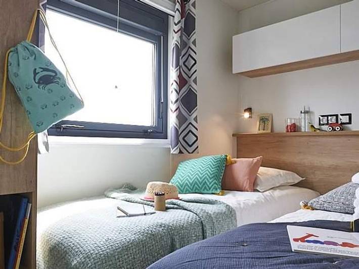 Camping Le Mas des Sédariès - Mobilheim 6 personen - Premium, 3 Schlafzimmer, 2 Bäder, 6 Personen in Westerndorf in Villefort, Cevennen