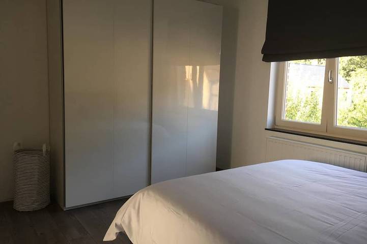 Location de vacances pour 6 personnes, avec terrasse et jardin à Nivelles - 4