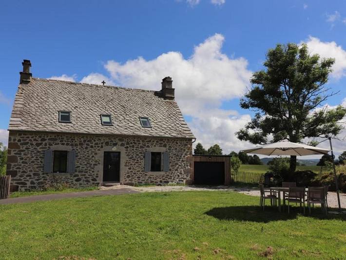 Location de vacances pour 6 personnes, avec jardin à Le Monteil