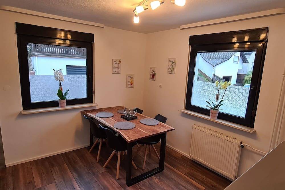 Ganze Wohnung, Ferienwohnung im Rheingau Taunus ( Aarbergen ) zwischen Limburg und Wiesbaden in Aarbergen, Rheingau-Taunus-Kreis