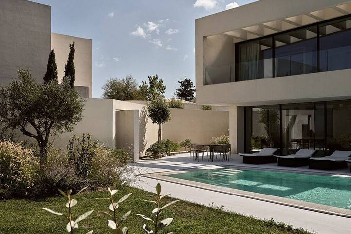 Villa for 4 people, with balcony and hot tub as well as garden in Tsilivi