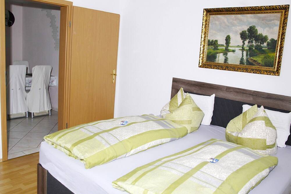 Ganze Wohnung, Ferienwohnung Hanschke - Ferienwohnung in Hoyerswerda, Lausitzer Seenland