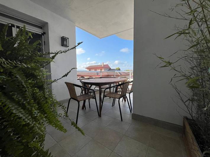 Apartamento para 8 personas, con vistas y terraza en La Cava