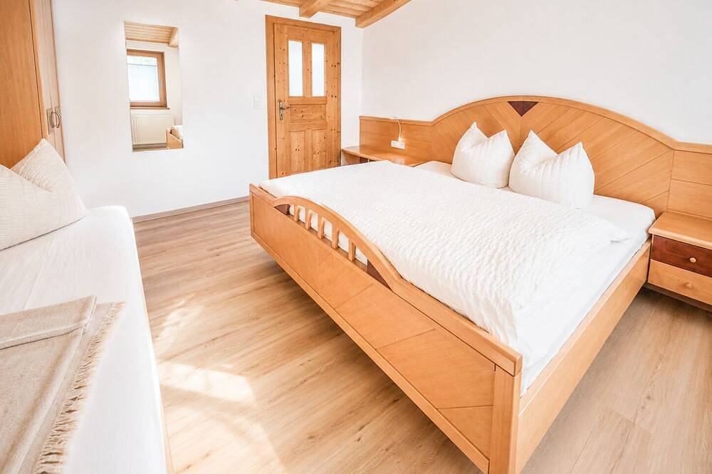 Ganze Wohnung, Komfort Apartment mit 1 Schlafzimmer und Balkon in Villgratner Berge, Außervillgraten