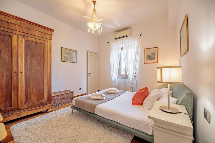 Ganze Wohnung, Spacious historic apartment with rooftop terrace in Orbetello, Grosseto Provinz