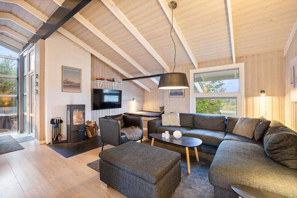 Moderne sommerhus til 10 personer med pool, sauna og spabad in Ringkøbing, Holmsland Klit