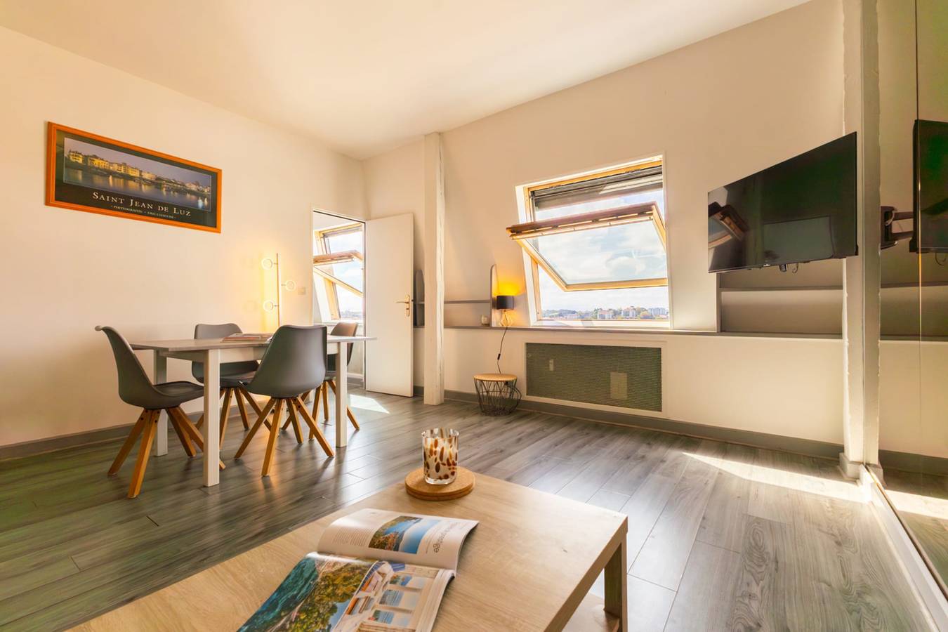 Appartement entier, Appartement Regina  vue mer climatisé  à Biarritz in Biarritz, Région de Bayonne