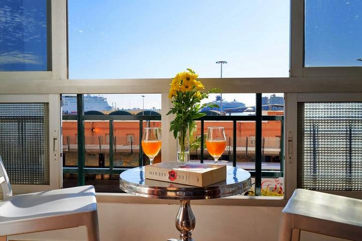 Apartamento para 4 personas, con vistas y balcón en Soho