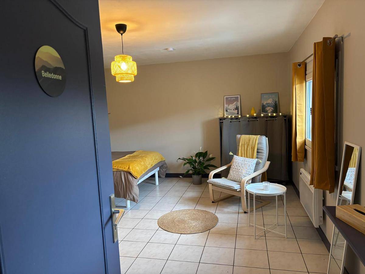 Appartement entier, Gîtes Ruraux à La Ferme D'Antan in Crolles, Isère