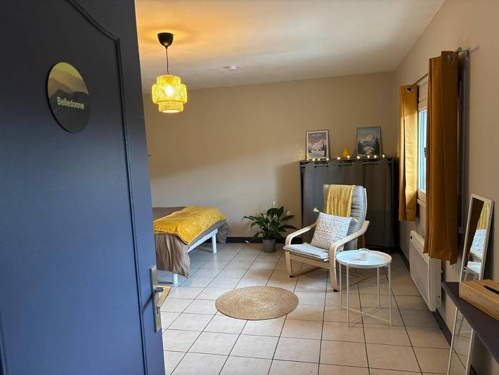 Gîte pour 2 personnes, avec terrasse et vue à Crolles