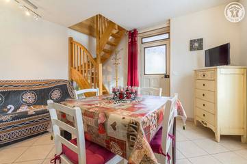 Gîte pour 2 personnes, avec jardin dans Auvergne-Rhône-Alpes
