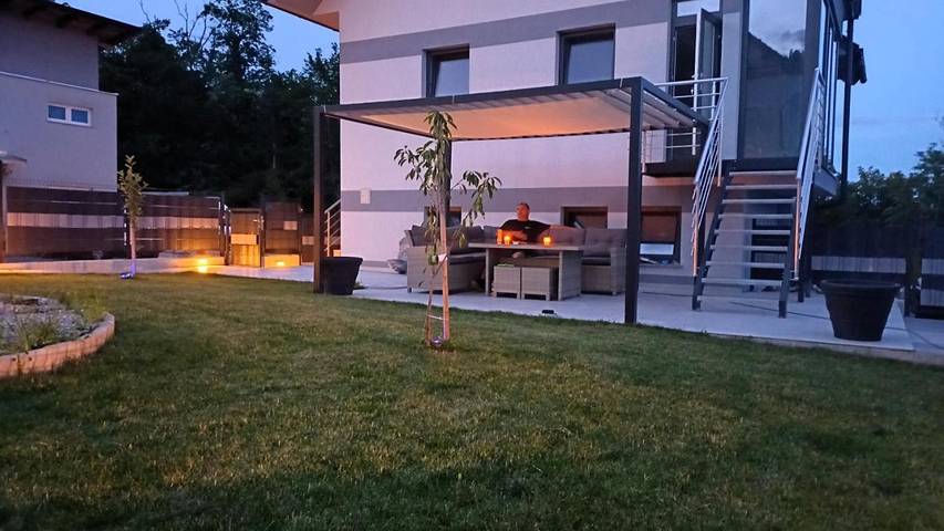Appartement de vacances pour 4 personnes, avec jardin