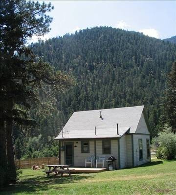 Vacation House for 7 Guests in Chipita Park, South Central Colorado, Picture 2