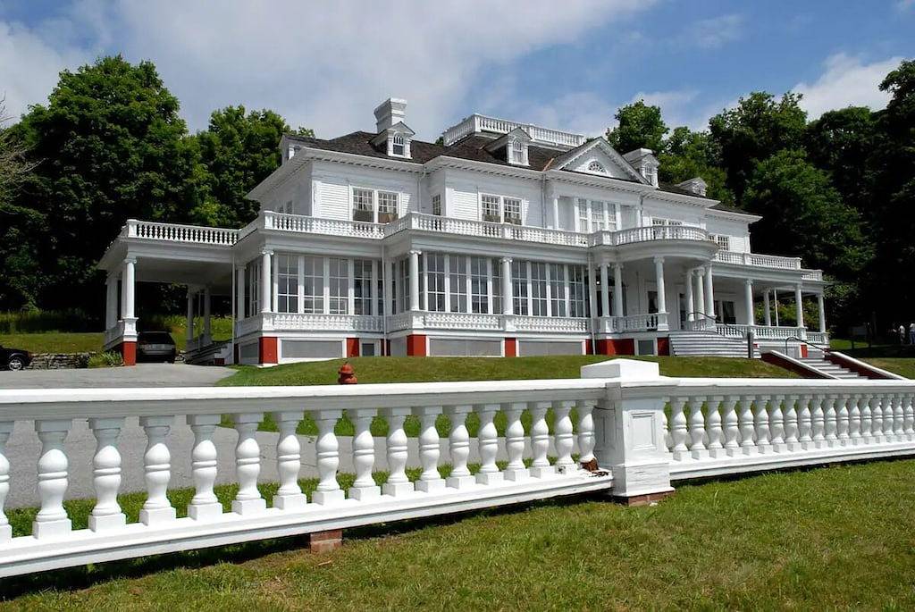 Romantic & Secluded! Blowing Rock, Views, Hot tub - The Secret Shack in Blue Ridge Parkway, Caldwell County