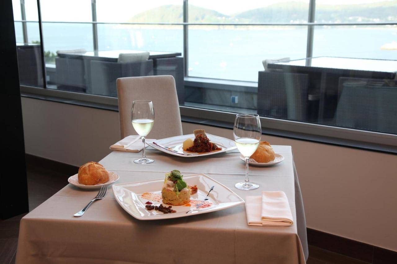 Resort voor 10 personen met whirlpool in Praia de Covas (Viveiro), Viveiro