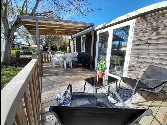 Parc de vacances pour 6 personnes, avec terrasse, animaux acceptés - 1