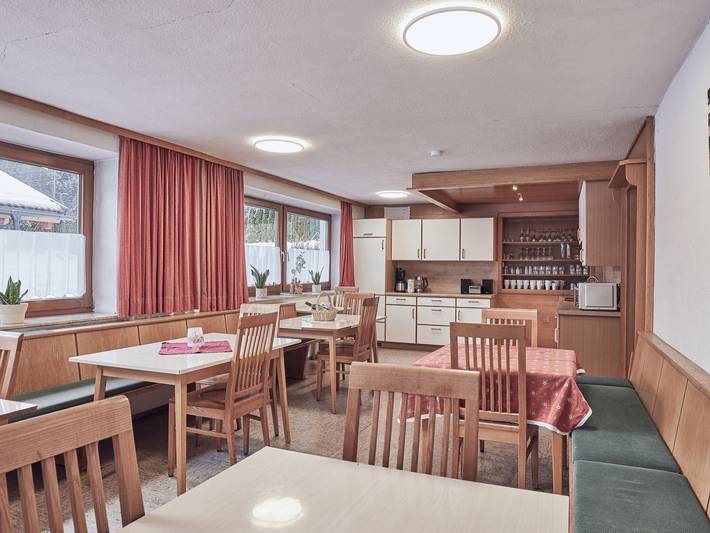 Ferienhaus für 22 Personen, mit Sauna und Balkon sowie Garten in Tiroler Oberland - 2