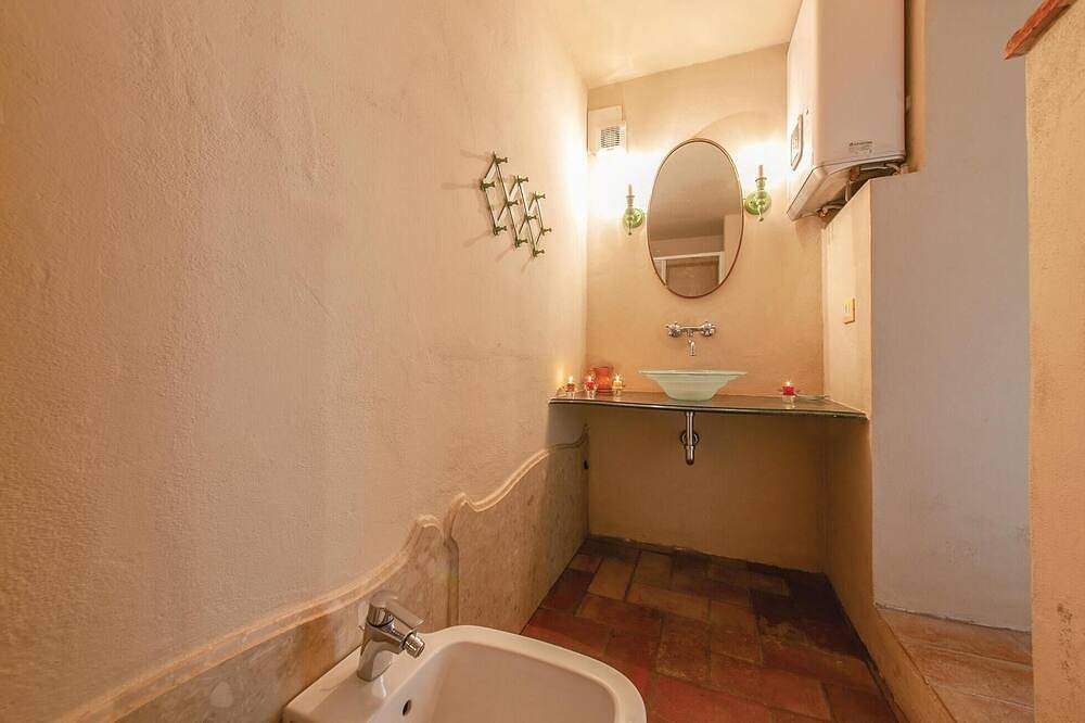 Prachtig huis in Calci Pi in Calci, Provincie Pisa