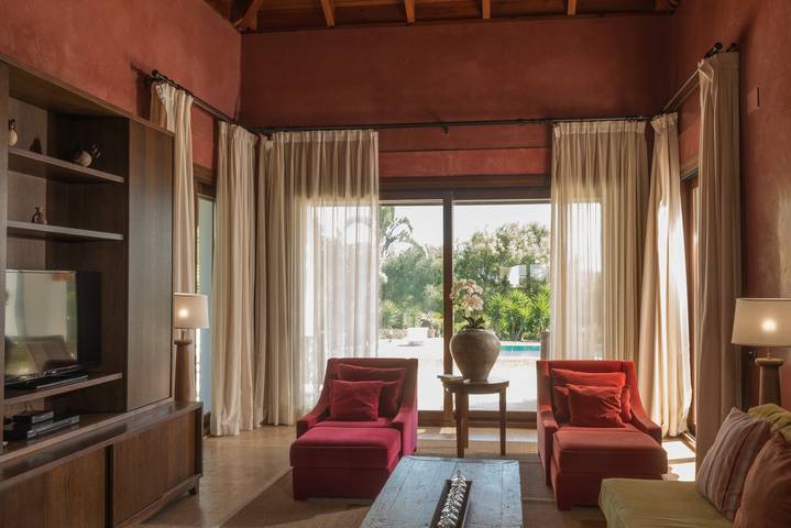 Villa Violeta mit Pool, Garten und Wlan in Benalup-Casas Viejas, Costa de la Luz