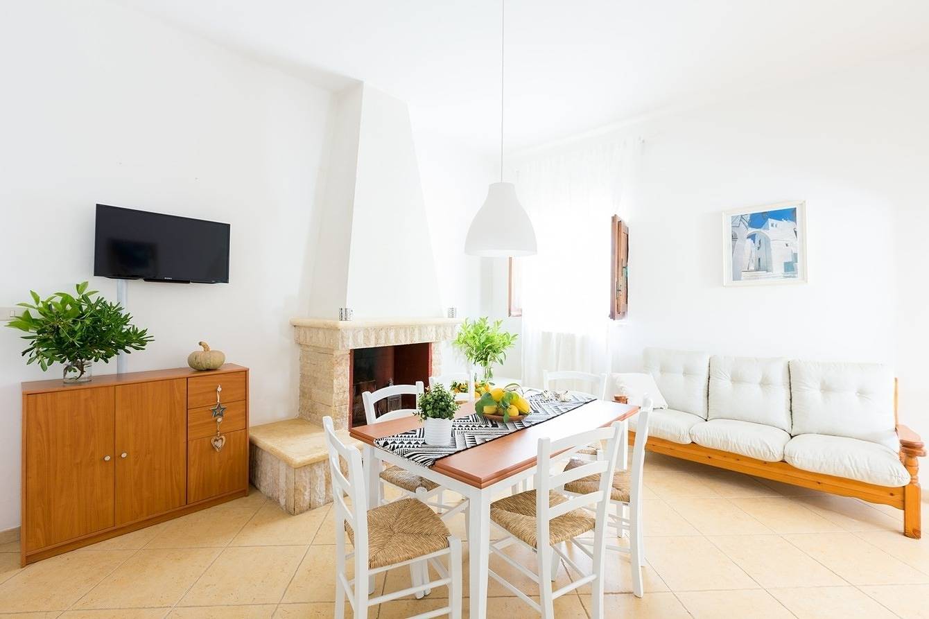 Holiday home for 8 people with garden in San Vito dei Normanni, Salento
