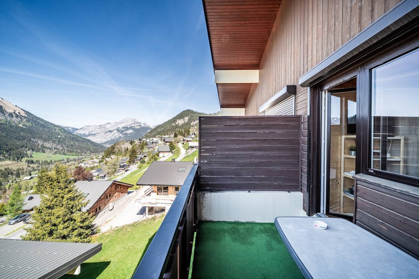 Ganze Wohnung, Appartement „Côté Soleil“ mit Bergblick, Balkon und Wlan in Châtel, Les Portes du Soleil