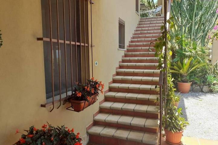 Appartement entier, Villa Panorama Wohnung in privater Villa in Zambrone, Province de Vibo Valentia