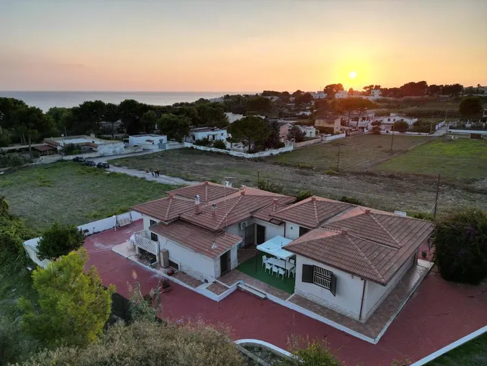 Villa per 8 persone, con piscina per bambini e piscina nonché panorama e giardino - 1