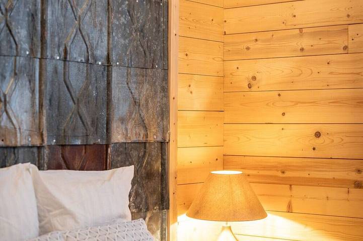 Gîte pour 10 personnes, avec piscine et jardin ainsi que jacuzzi et terrasse à Barbey-Seroux - 3