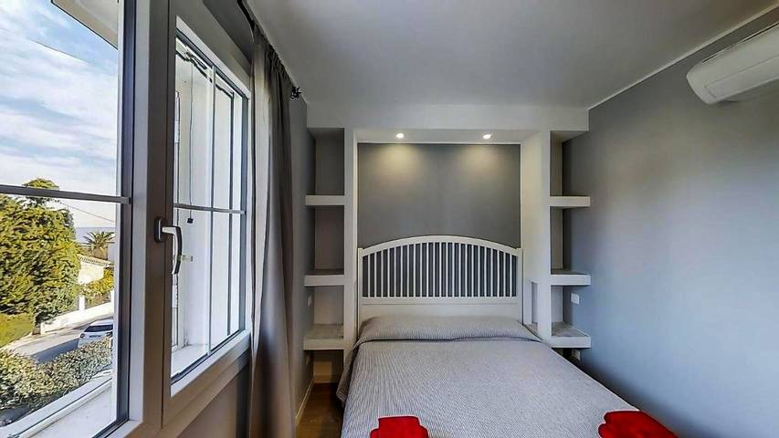 Chambre d’hôte pour 2 personnes, avec vue ainsi que jardin et terrasse à Antibes - 4