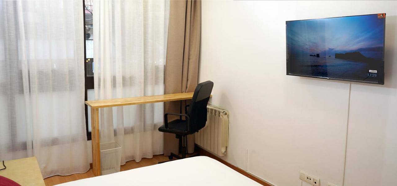 Single Room in Centro Barcelona, Barcelona