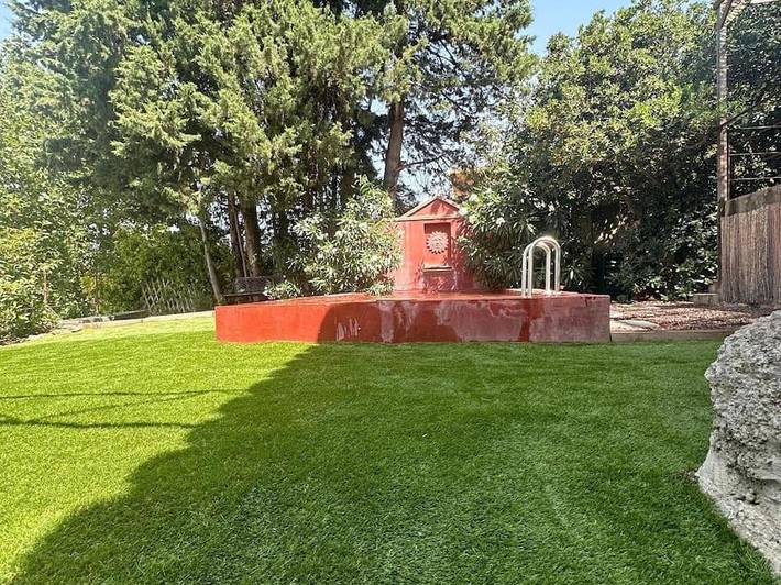 Location de vacances pour 6 personnes, avec vue et piscine ainsi que terrasse et jardin à Sant Mori - 2