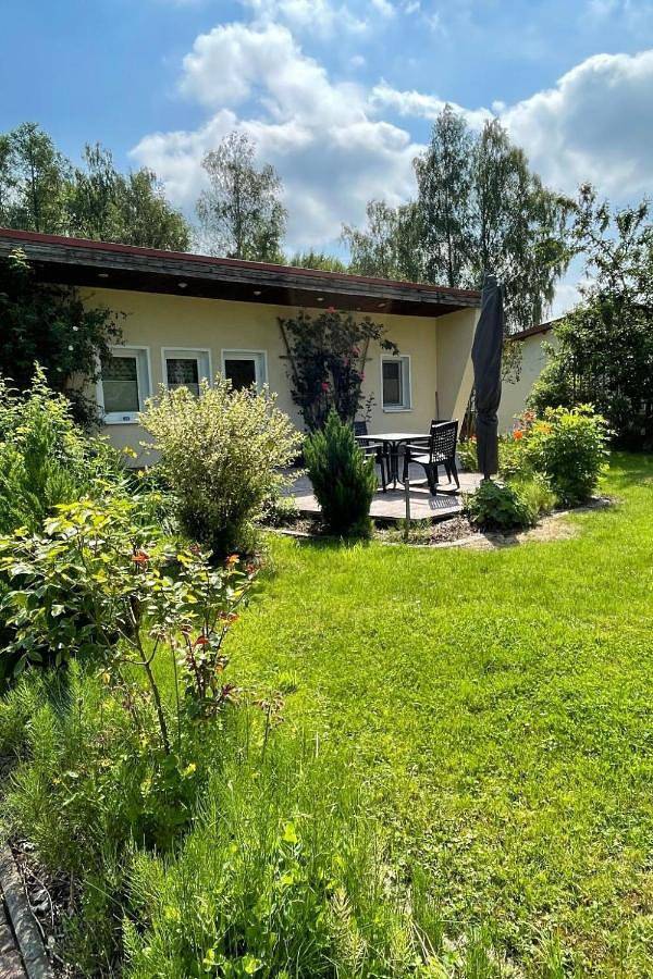 Holiday Home in Dahmen Terrasse und Grill by Interhome in Malchiner See, Dahmen