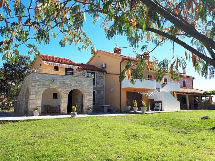 Ferienwohnung für 3 Personen, mit Ausblick und Garten - 1