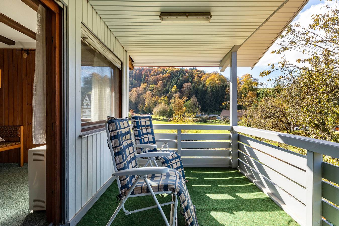 Ganze Wohnung, Wohnung 3 – Helle Ferienwohnung mit Balkon & Flusszugang in Indelhausen, Hayingen