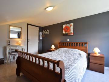 Gîte pour 15 personnes, avec jardin ainsi que terrasse et sauna dans Jehonville