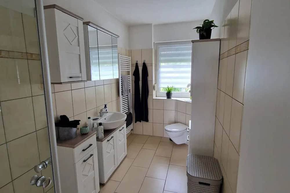 Ganze Wohnung, Kleine aber feine Ferienwohnung mit Blick auf den Dümmersee in Hüde, Landkreis Diepholz