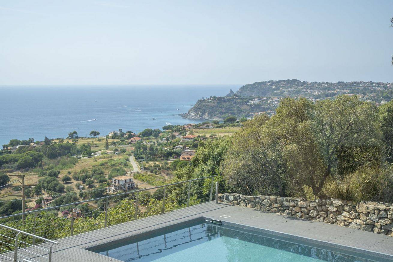 Ganze Wohnung, Villa Donna: Deine Oase mit Meerblick in Kalabrien in Joppolo, Vibo Valentia Provinz