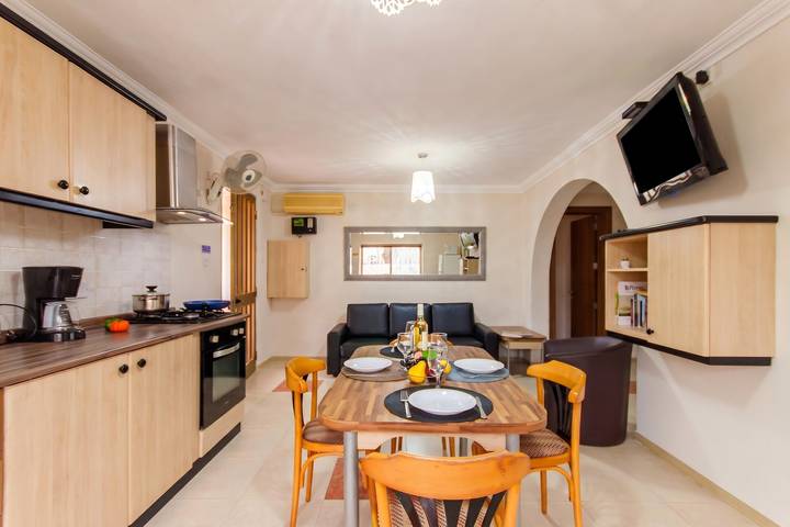Gîte pour 4 personnes, avec terrasse et piscine, adapté aux familles à Malte - 3
